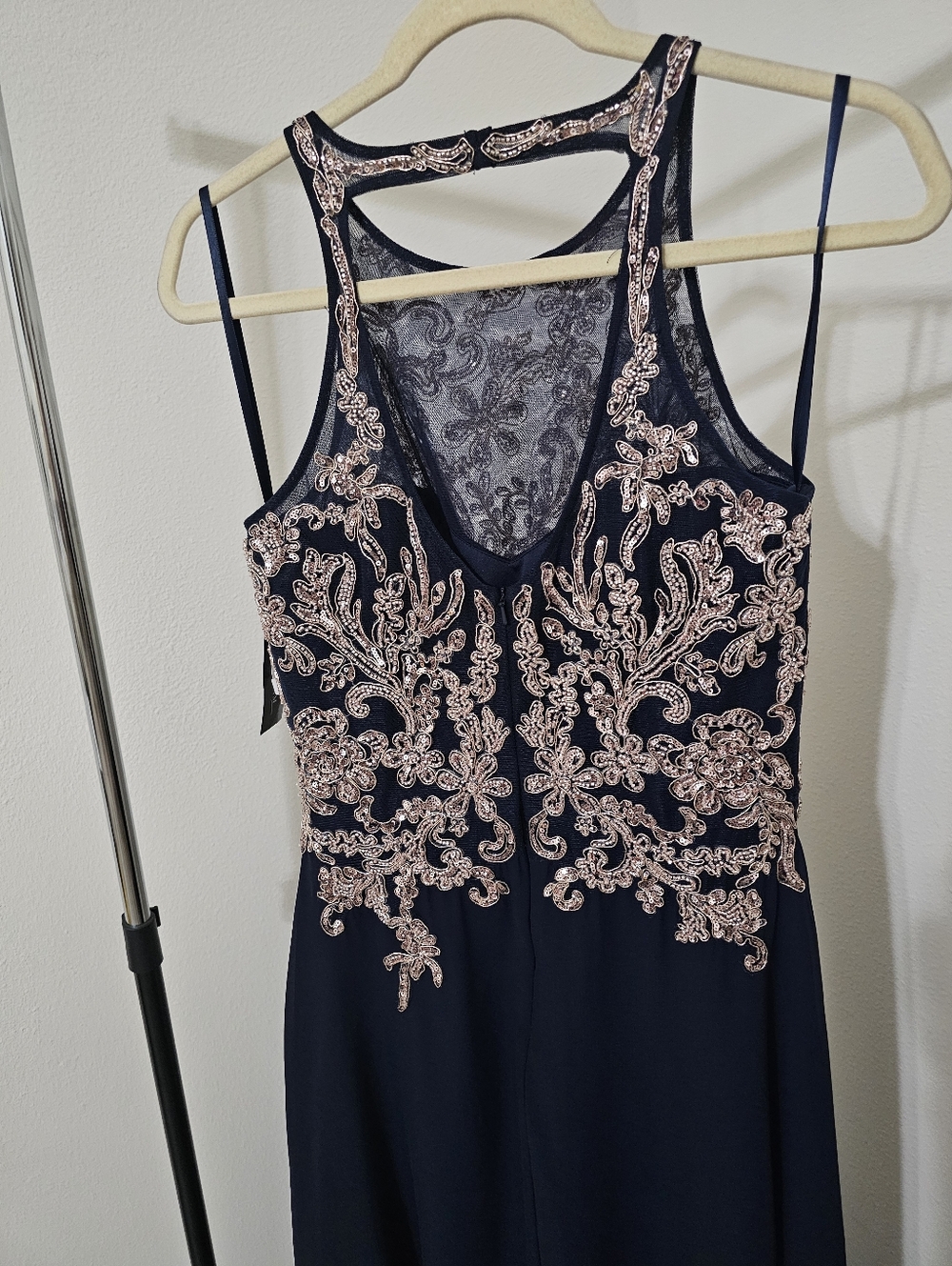 Women's Clothing (397) - Picture 7 of 9